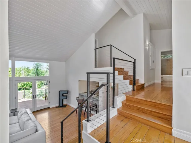 3635 Serra Road, Malibu, California 90265