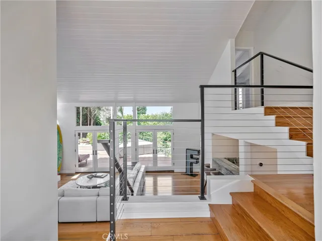 3635 Serra Road, Malibu, California 90265