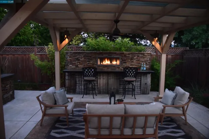 7533 May Way, San Ramon, California 94583