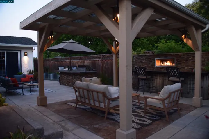 7533 May Way, San Ramon, California 94583