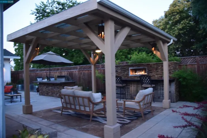 7533 May Way, San Ramon, California 94583