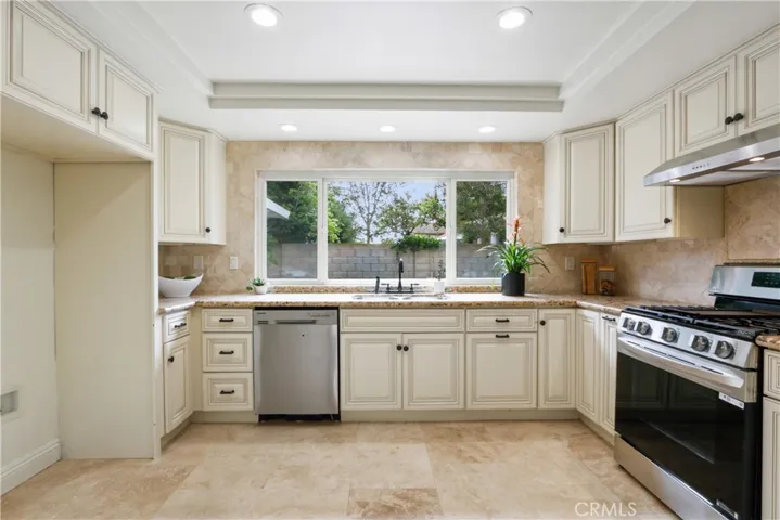 15592 Dawson Lane, Huntington Beach, California 92647