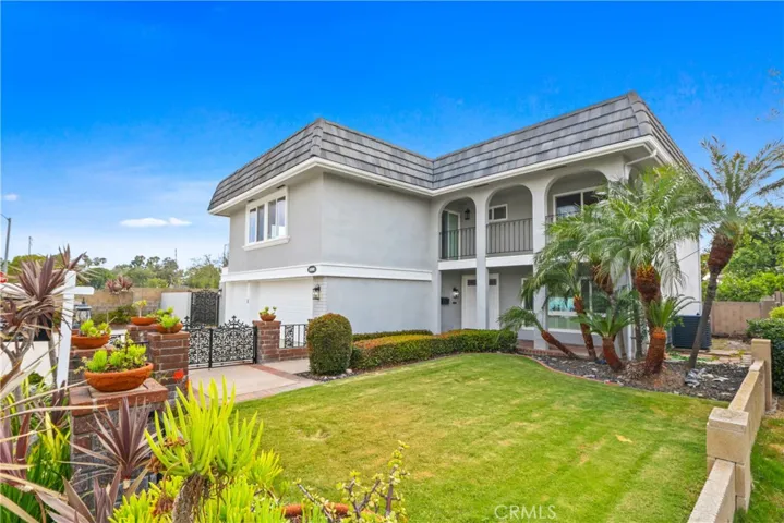 15592 Dawson Lane, Huntington Beach, California 92647