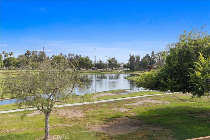 15592 Dawson Lane, Huntington Beach, California 92647