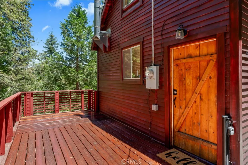 25626 Mid Lane, Twin Peaks, California 92391 home-pic-14