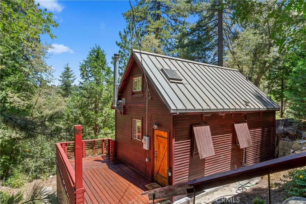 25626 Mid Lane, Twin Peaks, California 92391 home-pic-34