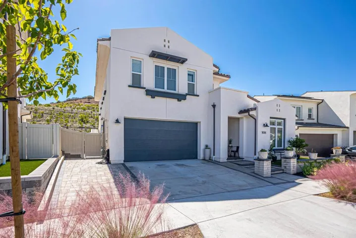 9084 W Bluff Place, Santee, California 92071