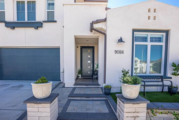 9084 W Bluff Place, Santee, California 92071