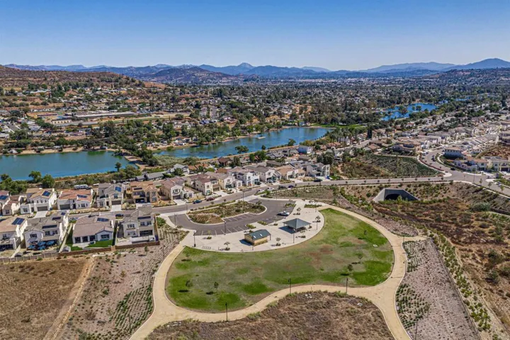 9084 W Bluff Place, Santee, California 92071