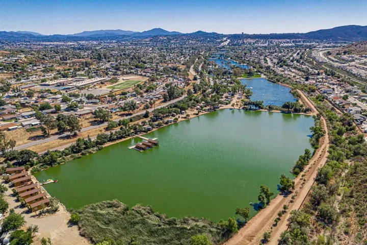 9084 W Bluff Place, Santee, California 92071