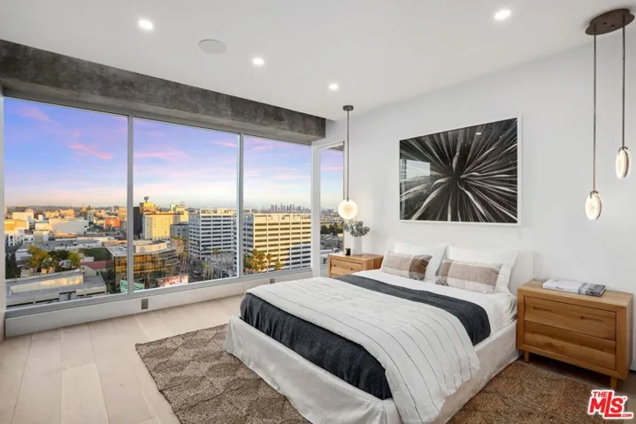 7135 Hollywood Boulevard Phe, Los Angeles, California 90046