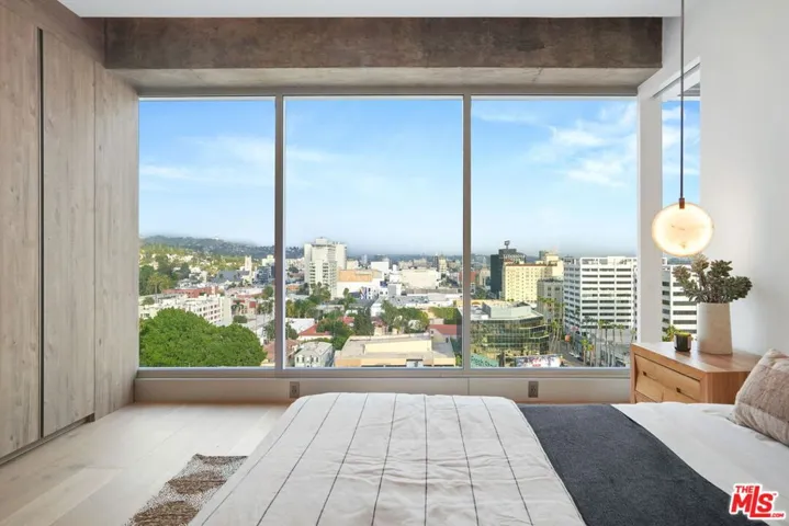 7135 Hollywood Boulevard Phe, Los Angeles, California 90046