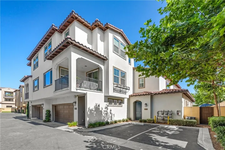 Entrance to Townhouse with Guest Parking