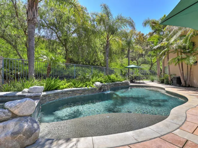 GORGEOUS SALT WATER POOL AND OUTDOOR SPACE