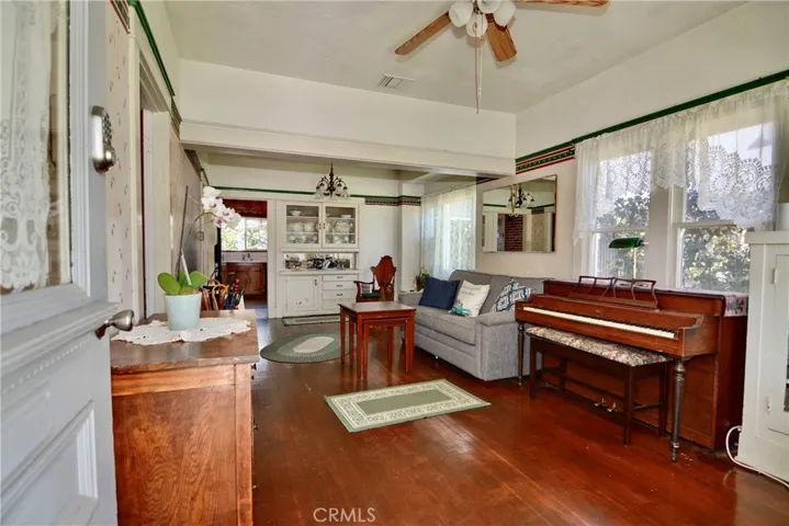 1017 N San Gabriel Avenue, Azusa, California 91702