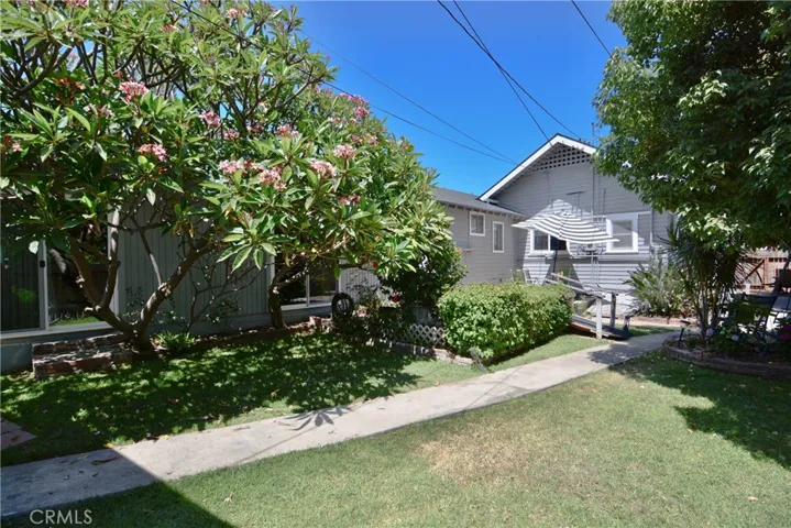 1017 N San Gabriel Avenue, Azusa, California 91702