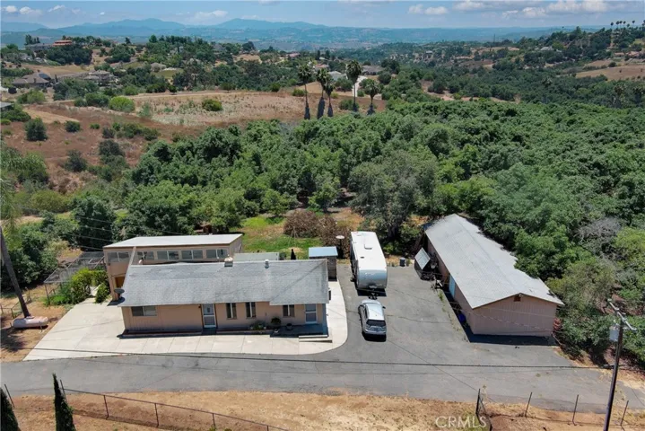 2nd house / Warehouse