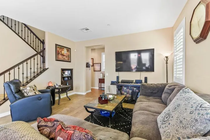 1279 Cathedral Oaks Rd, Chula Vista, California 91913