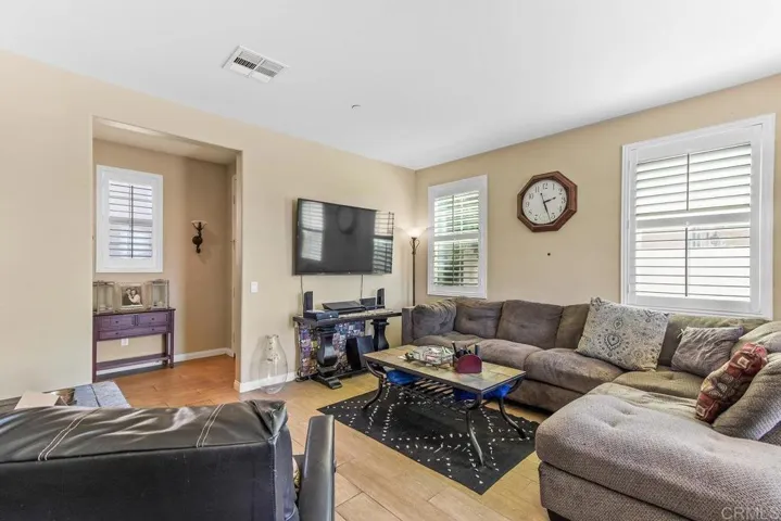 1279 Cathedral Oaks Rd, Chula Vista, California 91913