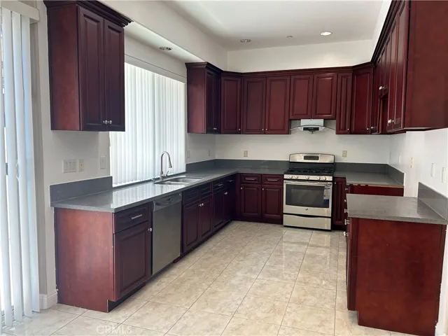 706 W Duarte Road D, Monrovia, California 91016