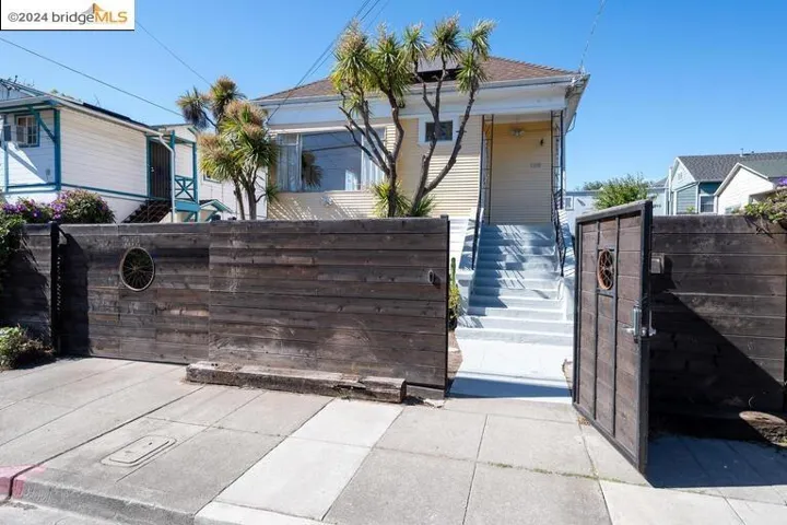 1218 28th St, Oakland, California 94608