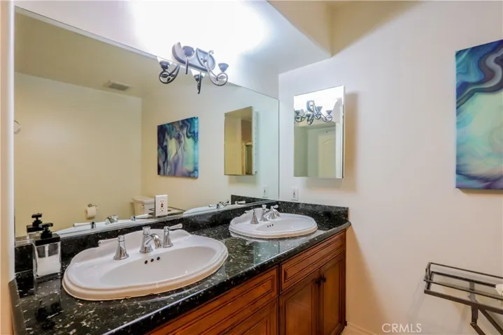 3855 Ingraham Street 302, Los Angeles, California 90005