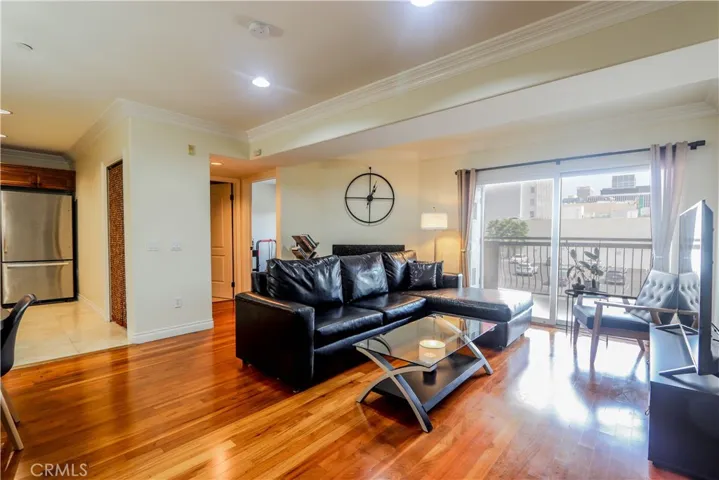 3855 Ingraham Street 302, Los Angeles, California 90005