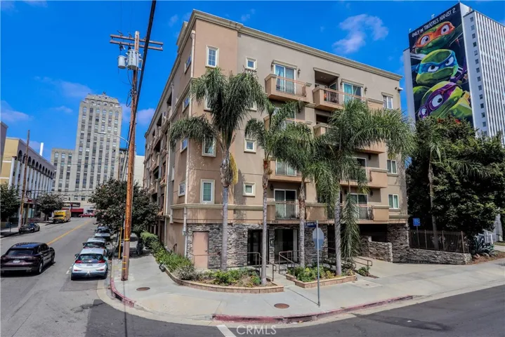 3855 Ingraham Street 302, Los Angeles, California 90005