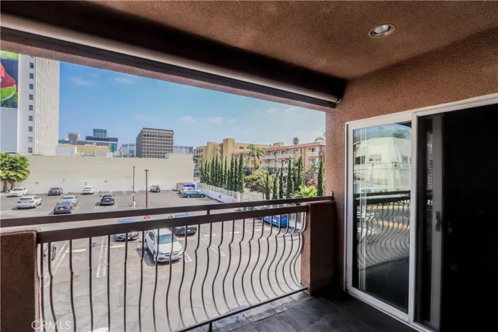 3855 Ingraham Street 302, Los Angeles, California 90005
