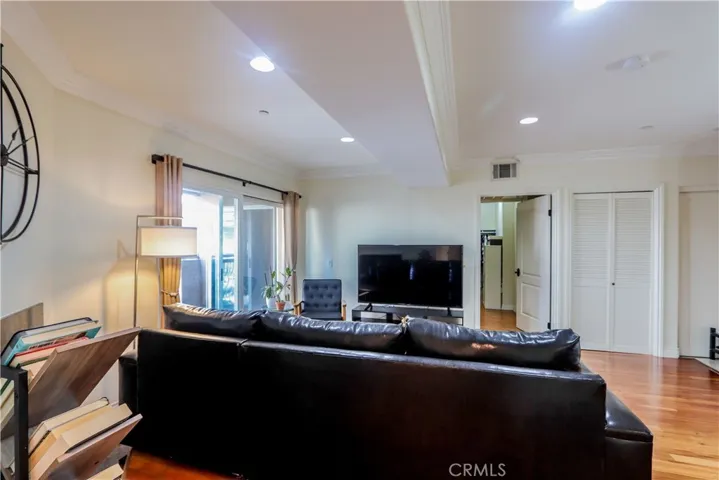 3855 Ingraham Street 302, Los Angeles, California 90005