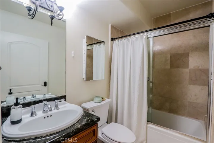 3855 Ingraham Street 302, Los Angeles, California 90005