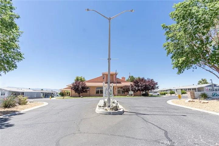 20843 Waalew Road 131, Apple Valley, California 92308