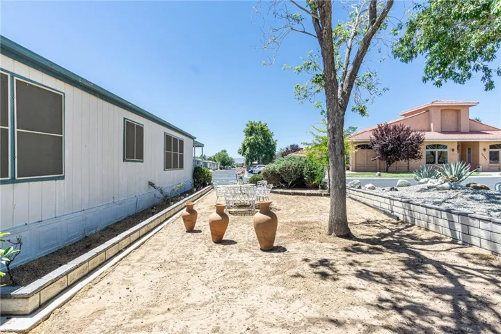 20843 Waalew Road 131, Apple Valley, California 92308