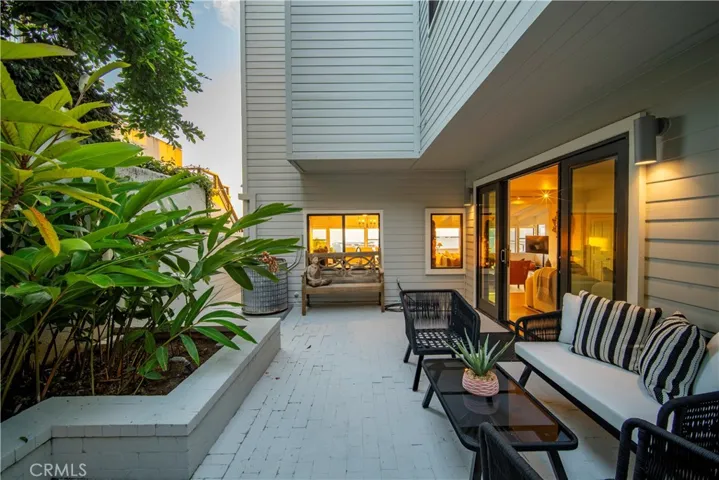 2664 Victoria Drive, Laguna Beach, California 92651