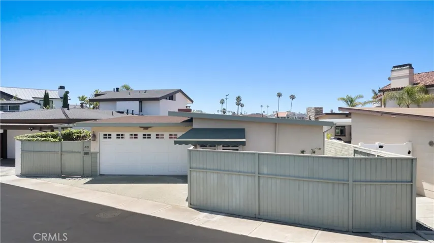 Extra wide lot offer endless possibilities for manifesting your perfect waterfront home