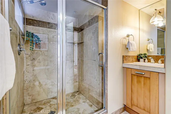 502 N Juanita Avenue B, Redondo Beach, California 90277