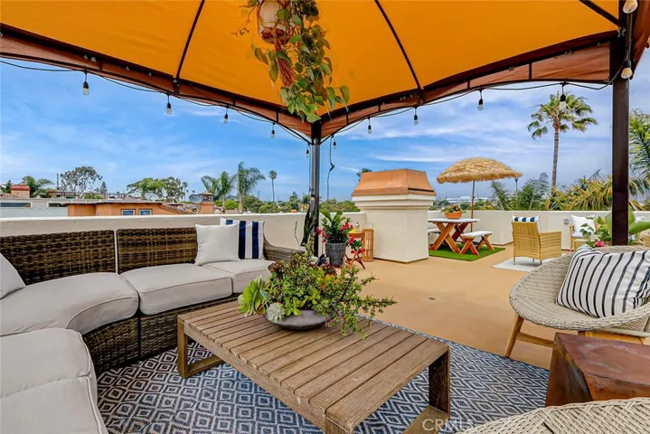 502 N Juanita Avenue B, Redondo Beach, California 90277