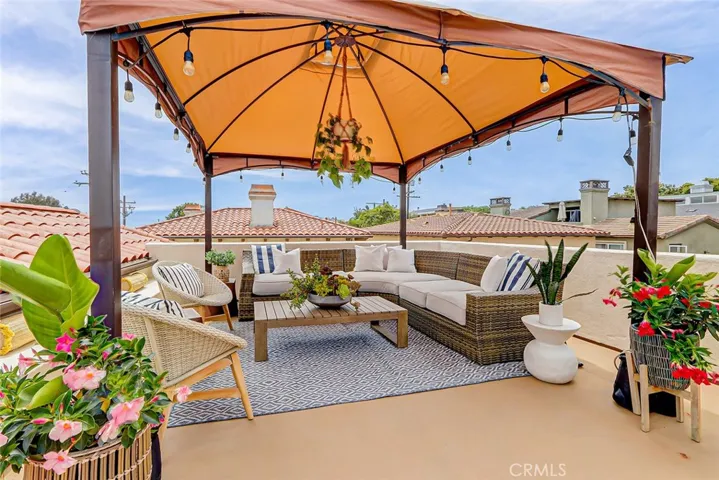 502 N Juanita Avenue B, Redondo Beach, California 90277