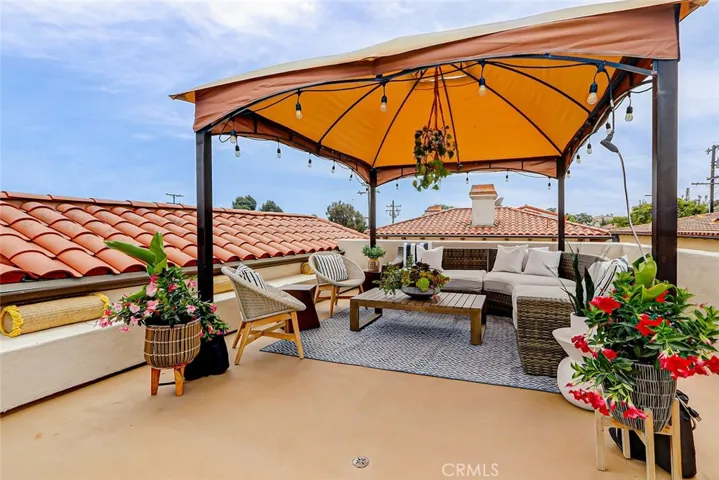 502 N Juanita Avenue B, Redondo Beach, California 90277