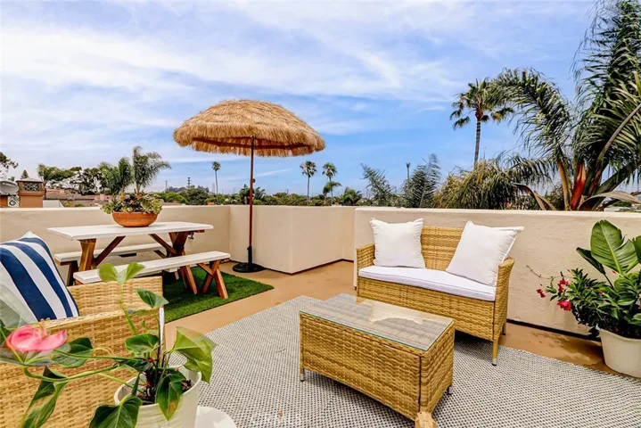 502 N Juanita Avenue B, Redondo Beach, California 90277