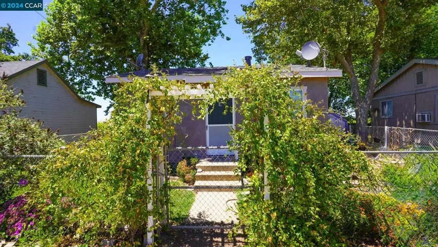 11273 Garden Hwy, Yuba City, California 95991