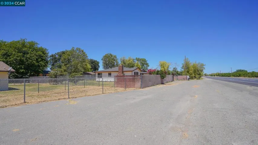 11273 Garden Hwy, Yuba City, California 95991