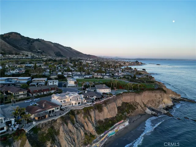 2560 Spyglass Drive, Pismo Beach, California 93449