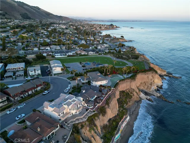 2560 Spyglass Drive, Pismo Beach, California 93449