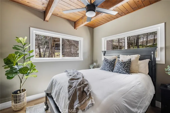 27950 St Bernard Lane, Lake Arrowhead, California 92352