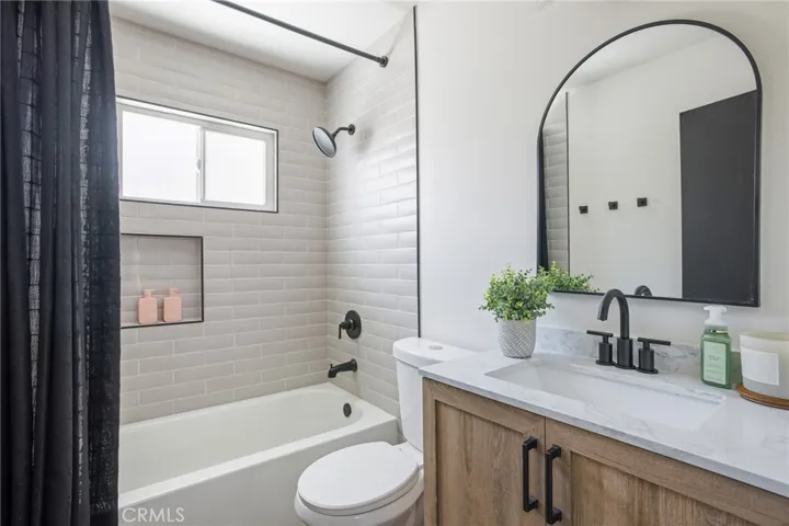 27950 St Bernard Lane, Lake Arrowhead, California 92352