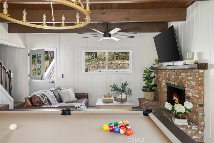 27950 St Bernard Lane, Lake Arrowhead, California 92352