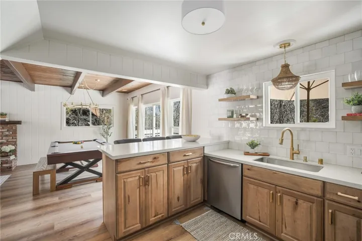 27950 St Bernard Lane, Lake Arrowhead, California 92352