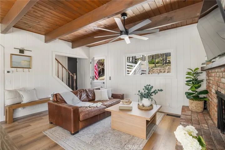 27950 St Bernard Lane, Lake Arrowhead, California 92352