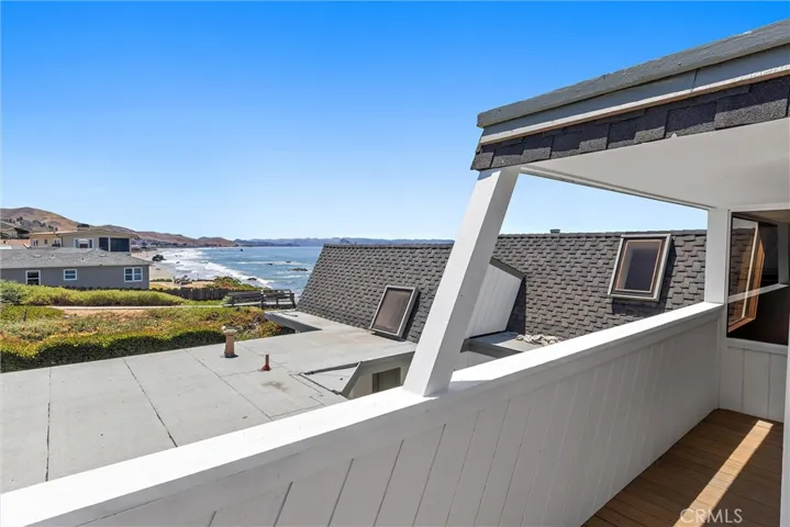 296 Pacific Avenue, Cayucos, California 93430
